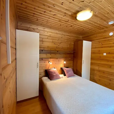 Charming Lapland With Mountain Views And Private Sauna فيلة