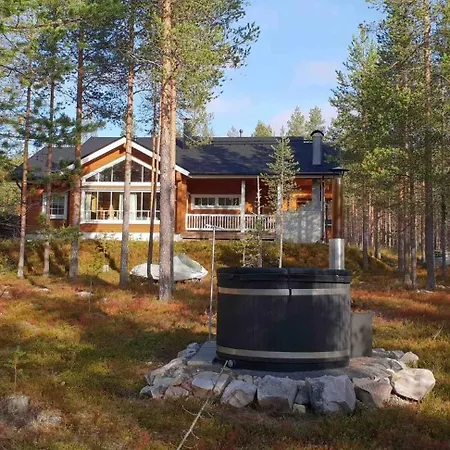 فيلة Charming Lapland With Mountain Views And Private Sauna