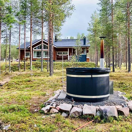 فيلة Charming Lapland With Mountain Views And Private Sauna